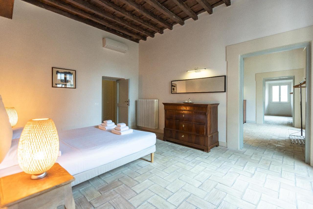 Rome Historical Apartment - Arco Dei Banchi Exterior photo