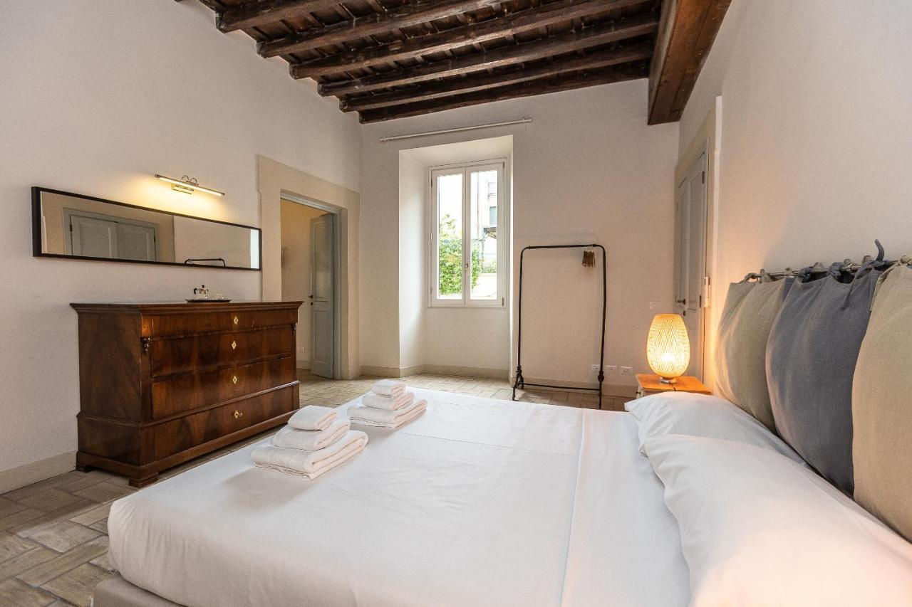 Rome Historical Apartment - Arco Dei Banchi Exterior photo