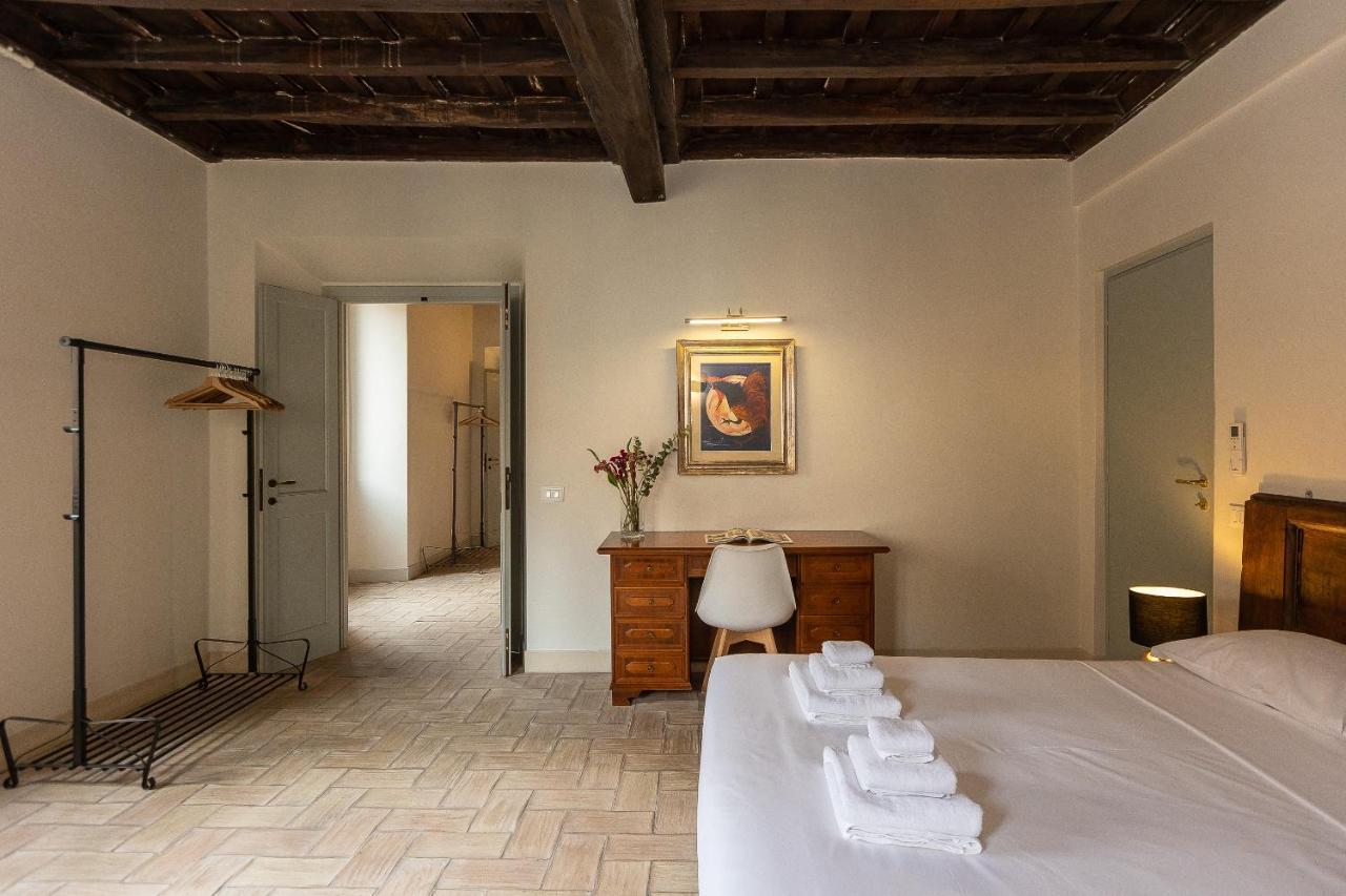 Rome Historical Apartment - Arco Dei Banchi Exterior photo
